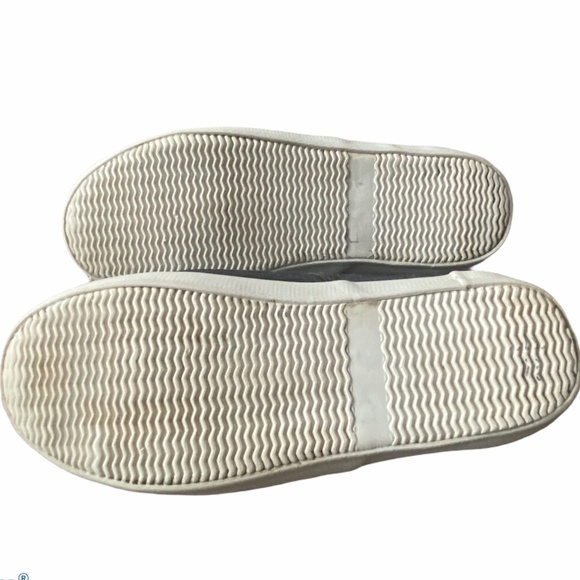 Zac and Zoe Chambray Gray Nolan Sneakers Sz. 4 1/2 - Picture 10 of 11